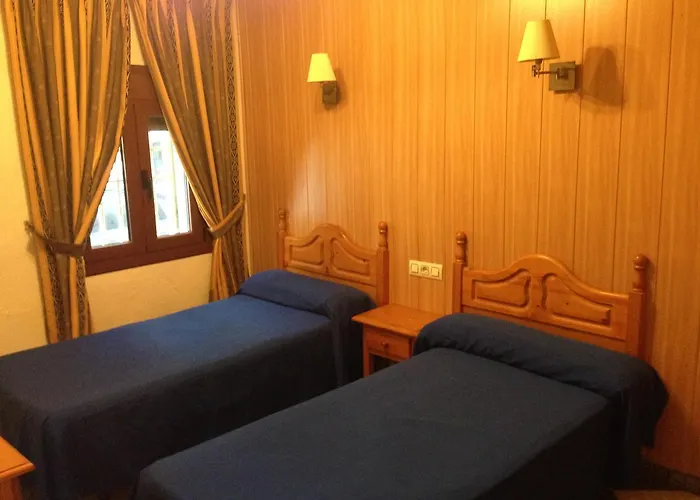 Hostal Delfin Verde